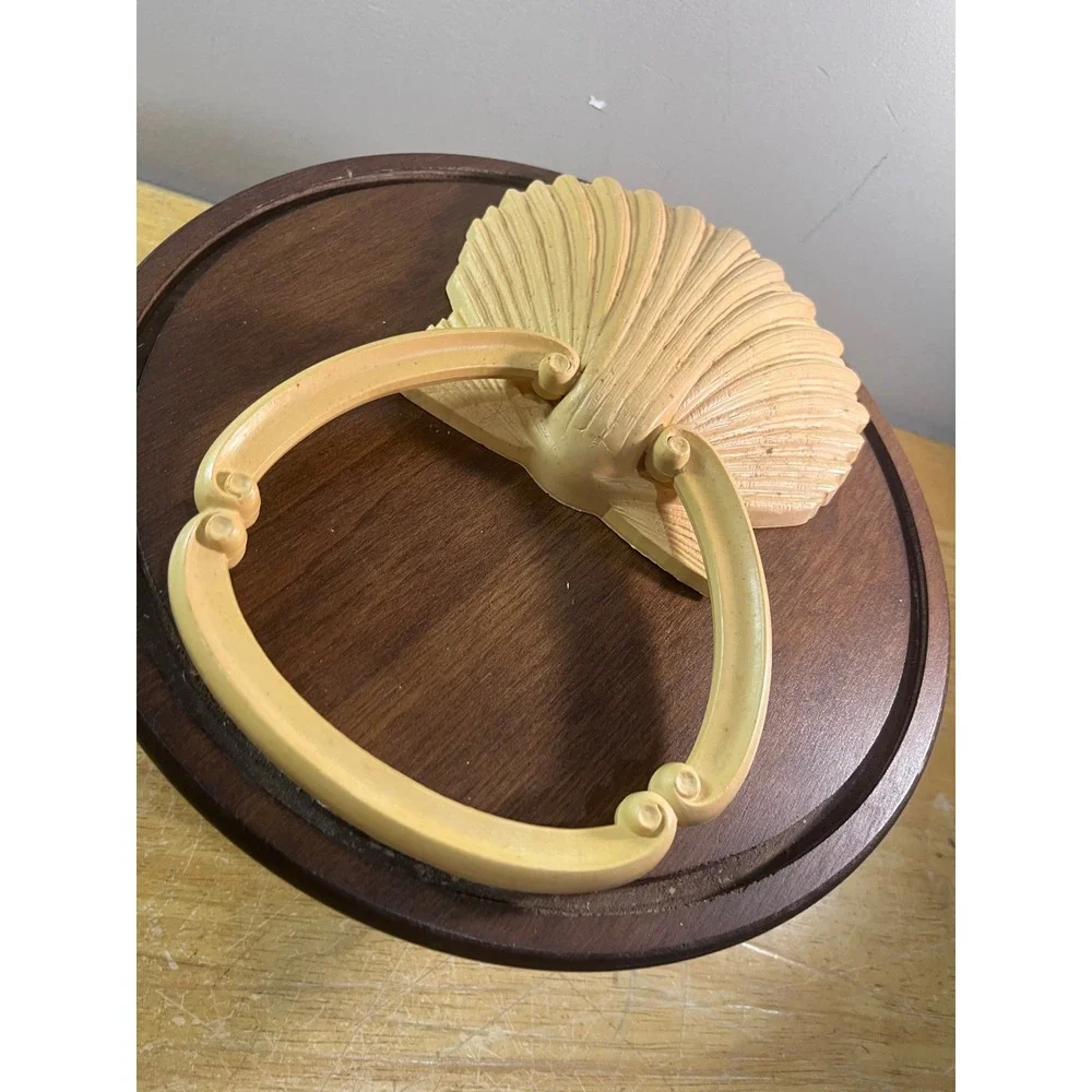 Vtg 1976 Syroco Yellow Sea shell Towel Ring Wall Mount Coastal Regency 3280 B